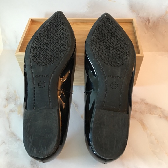 Geox Black Patent Leather Flats - Picture 4 of 5